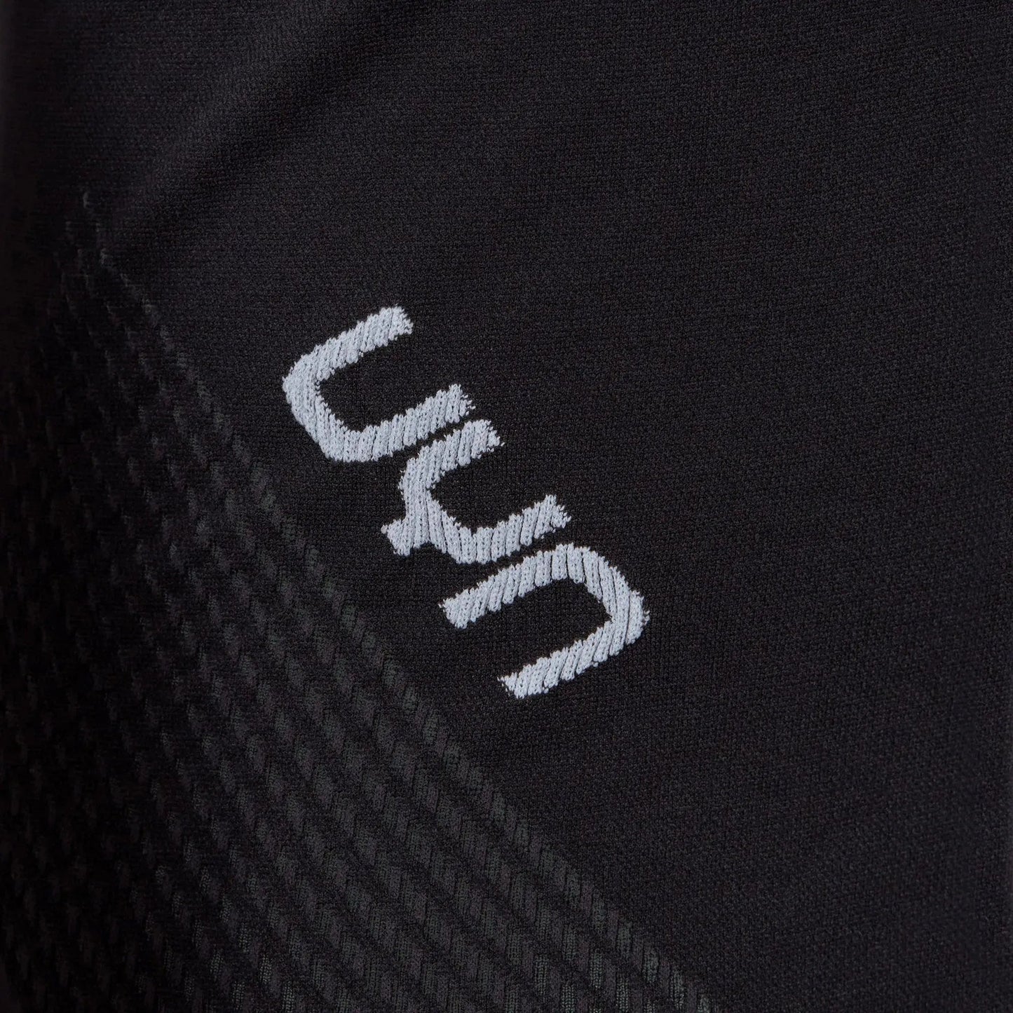 uyn-longsleeve-mit-rollkragen-evolutyon-maenner-schwarz-anthrazit-ansicht-4