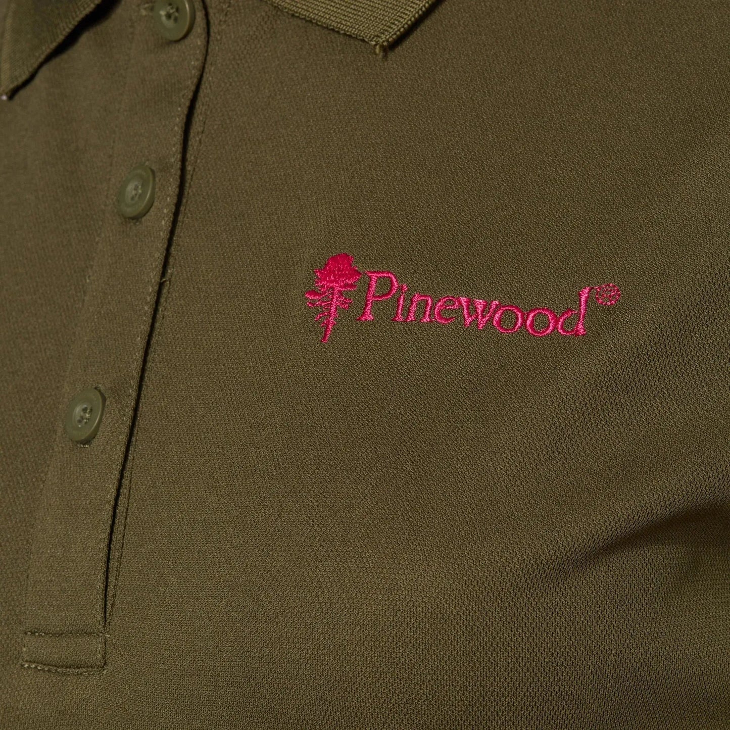 pinewood-poloshirt-ramsey-gruen-frauen-ansicht-4