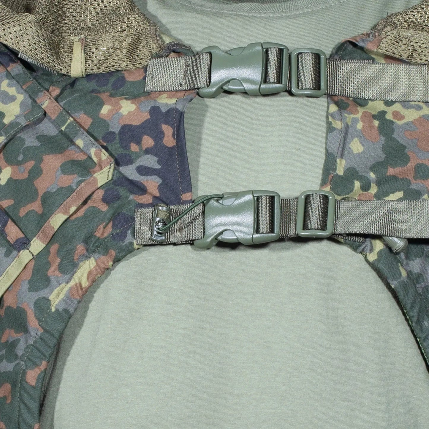 invadergear-invader-gear-ghillie-base-plain-flecktarn-ansicht-4