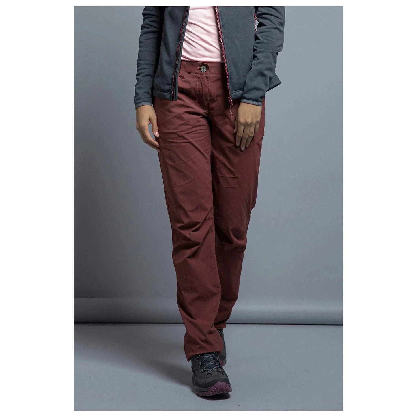 tatonka-hose-travel-pants-aubergine-red-frauen-ansicht-1