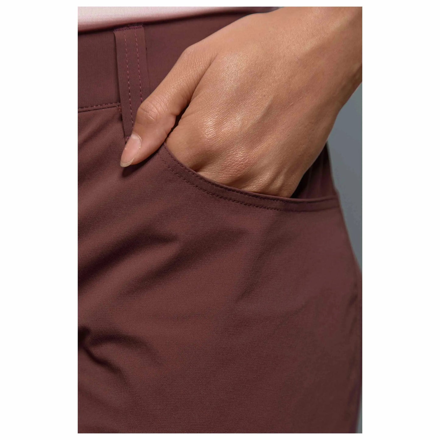 tatonka-hose-travel-pants-aubergine-red-frauen-ansicht-5