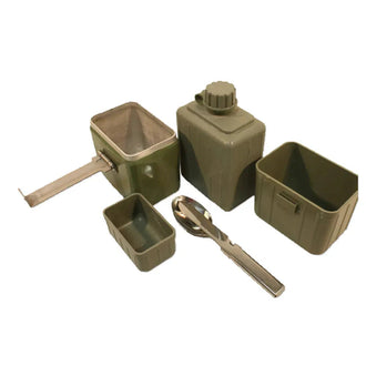 Yugoslavian dinnerware set used