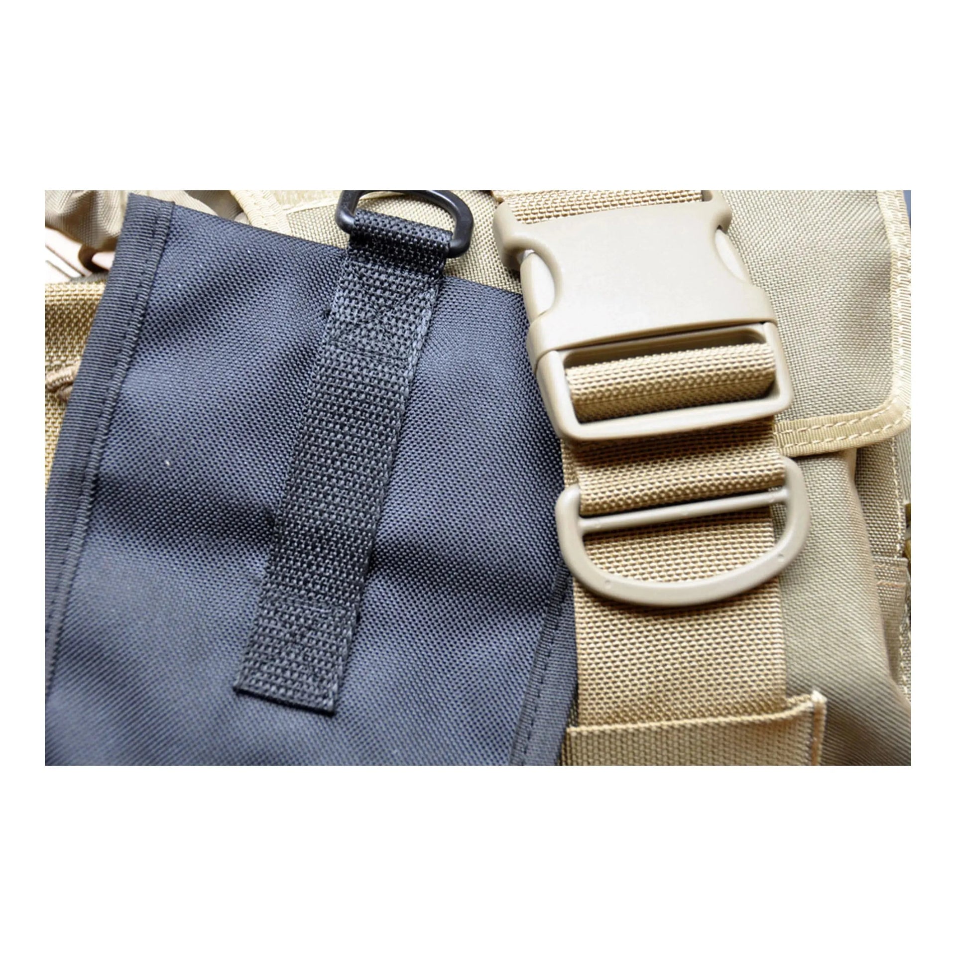 bushcraft-essentials-outdoor-tasche-bushbox-ansicht-3