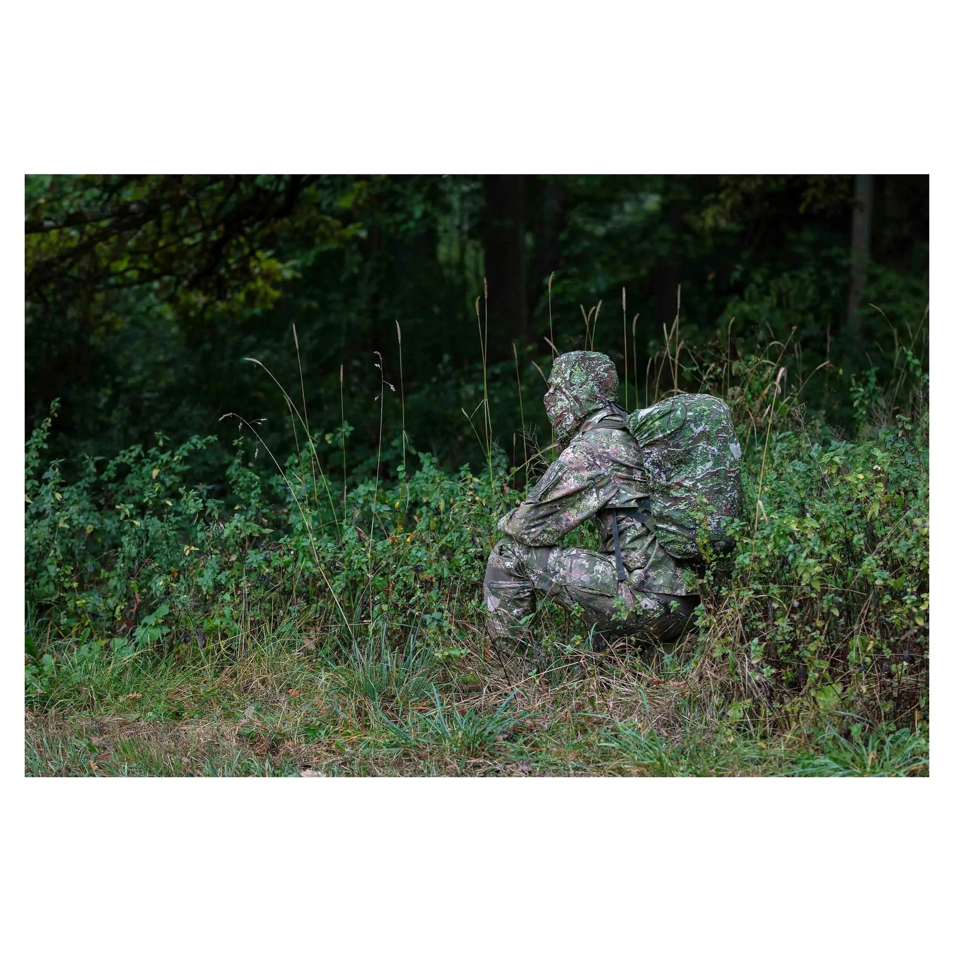 ghosthood-tarnzubehoer-backpack-cover-concamo-green-ansicht-5