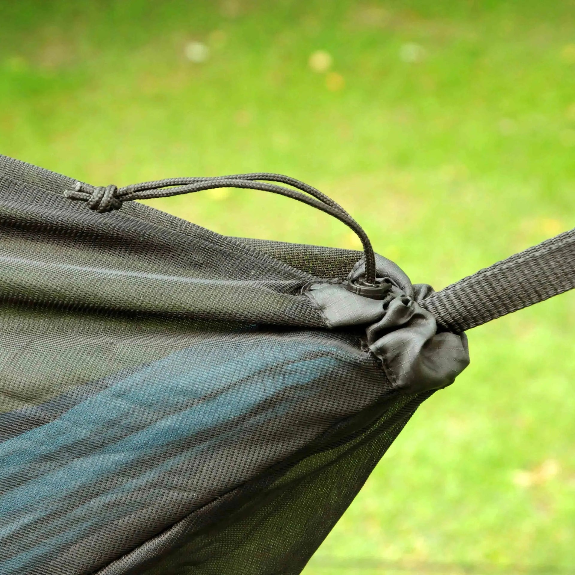 la-siesta-moskitonetz-bugnet-schwarz-ansicht-6