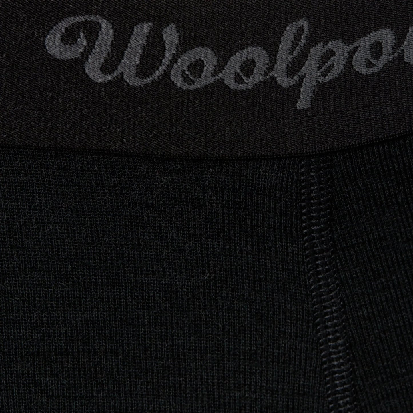 woolpower-unterhose-briefs-xlong-lite-schwarz-frauen-ansicht-4