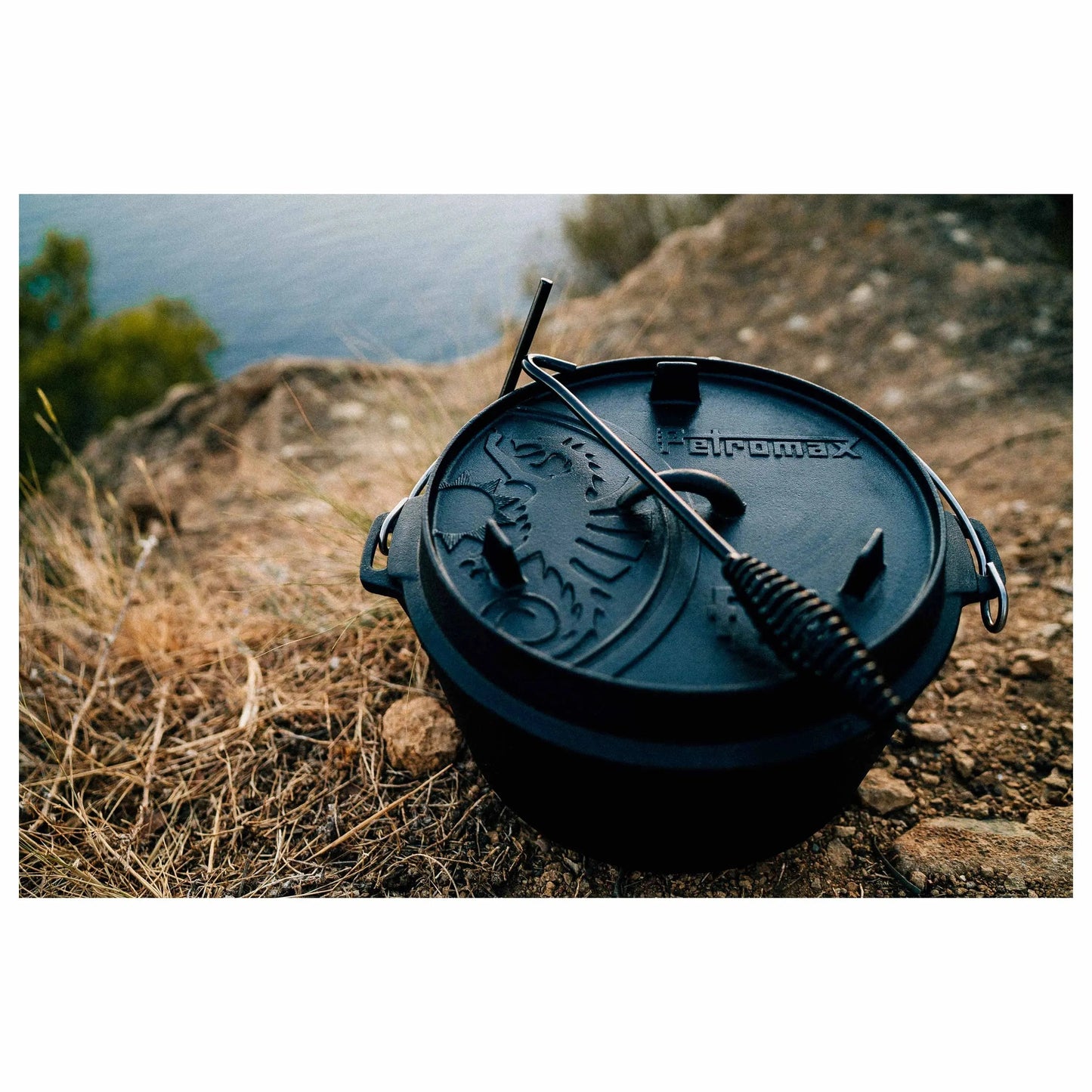 petromax-feuertopf-ft9-ohne-fuesse-schwarz-ansicht-5