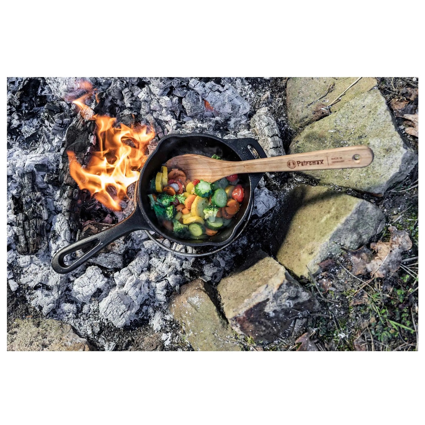 petromax-kasserolle-kr1-gusseisen-mit-deckel-schwarz-ansicht-5