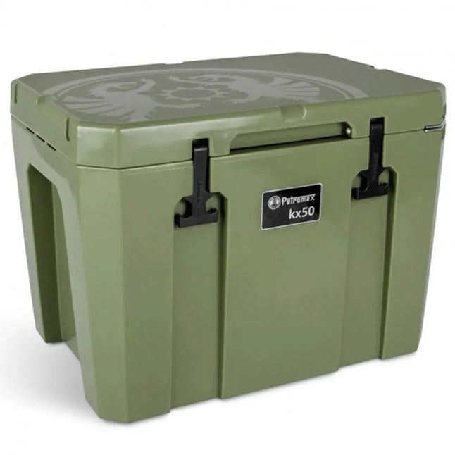 petromax-kuehlbox-50-liter-oliv-ansicht-1