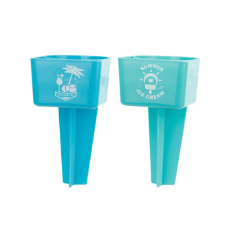 Strandbecher mit Erdspieß