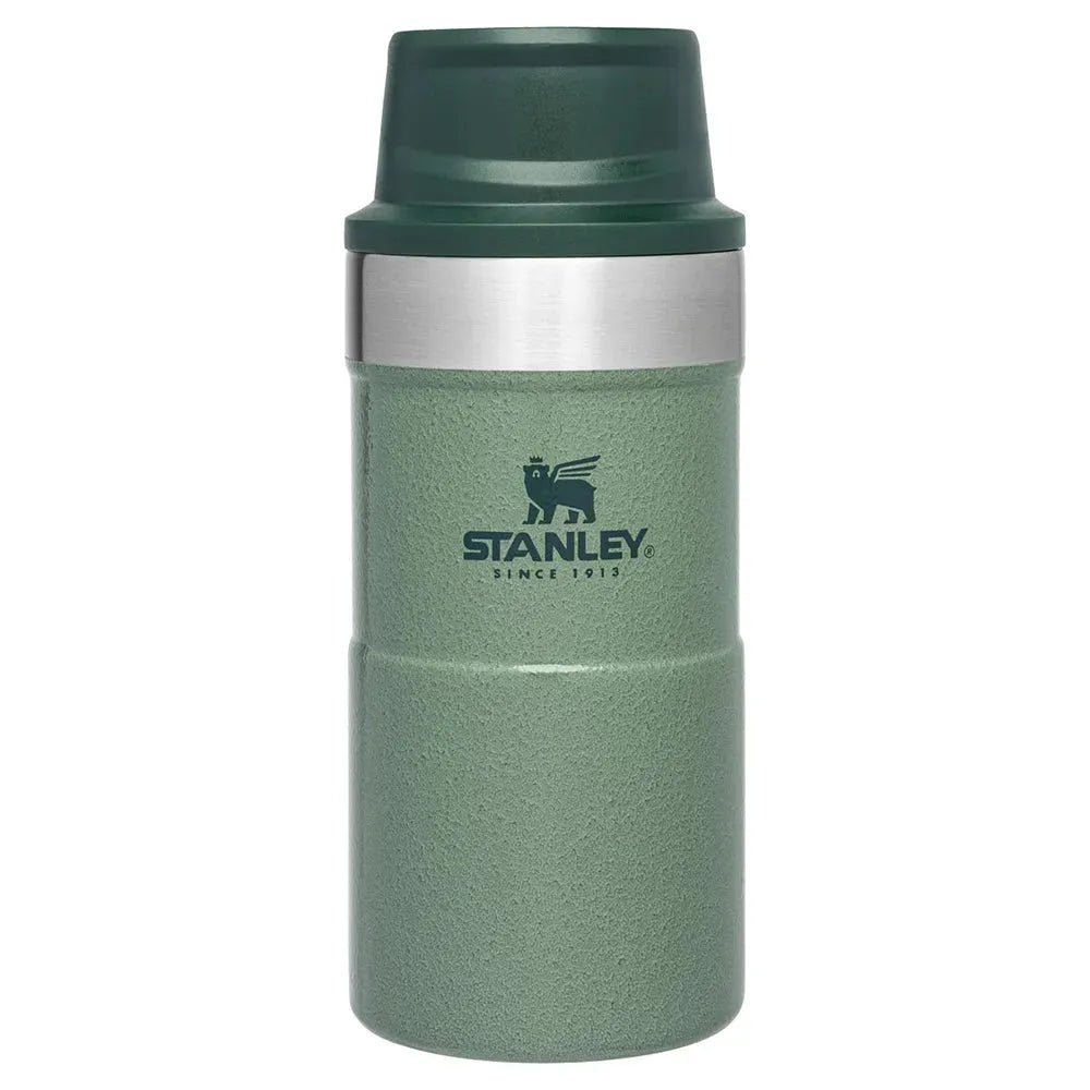 stanley-becher-trigger-action-travel-mug-0-25-l-ansicht-1