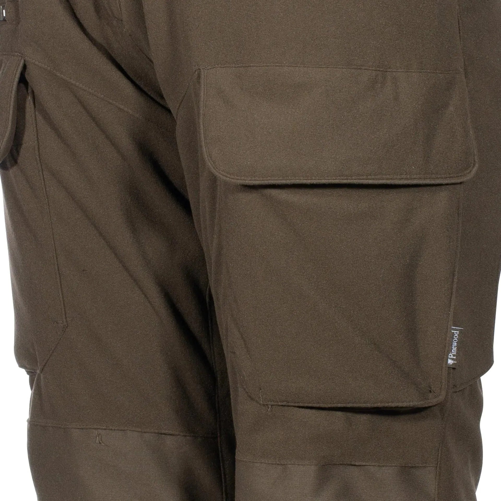 pinewood-hose-smaland-forest-hunting-green-frauen-ansicht-4