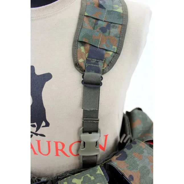 zentauron-chest-rig-nonmodular-split-front-flecktarn-ansicht-10